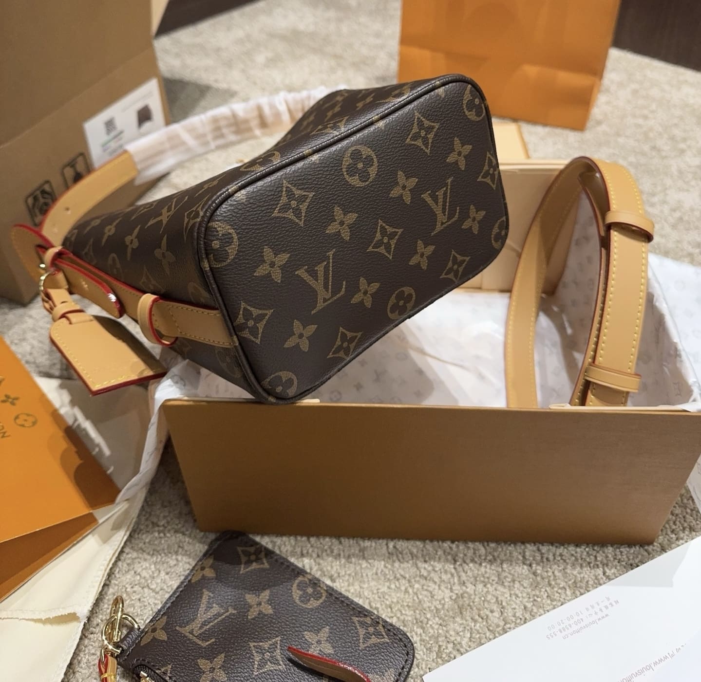 Louis Vuitton M12925 All In BB