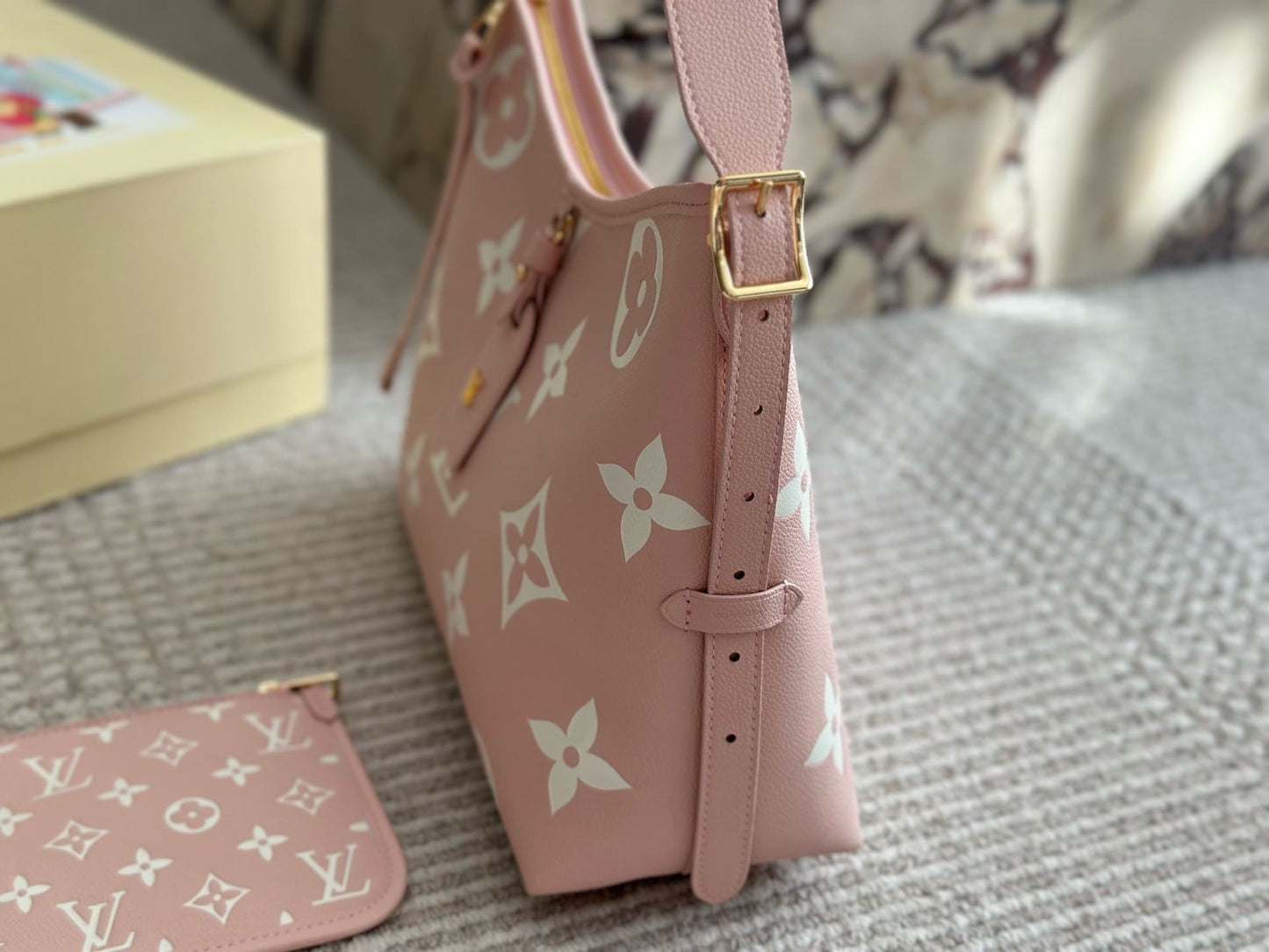 Louis Vuitton M14209 CarryAll PM