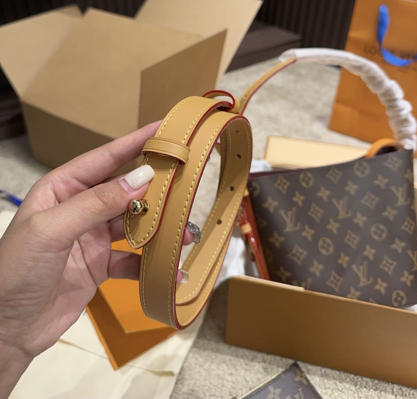 Louis Vuitton M12925 All In BB