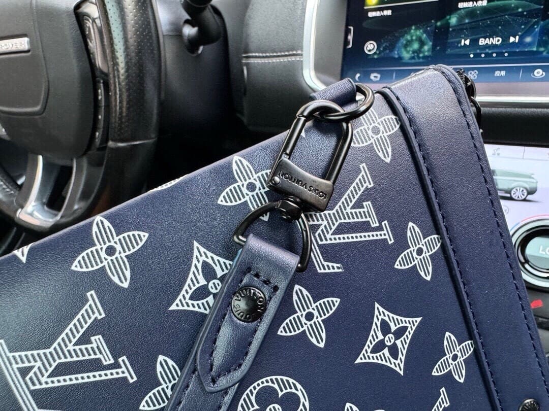 Louis Vuitton M83382 Pochette To-Go