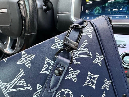 Louis Vuitton M83382 Pochette To-Go
