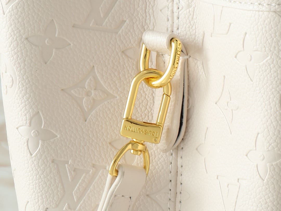 Louis Vuitton M11394 Babylone Tote PM