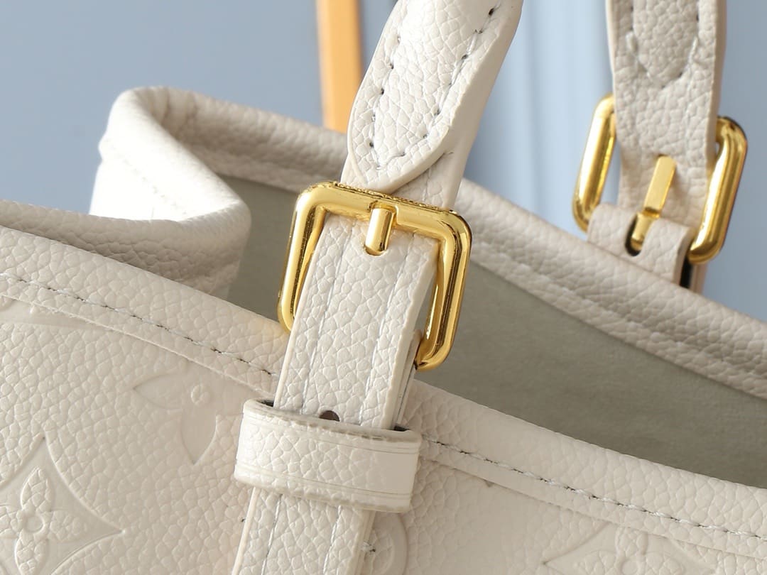 Louis Vuitton M11394 Babylone Tote PM