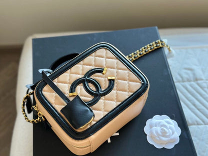 Chanel Caviar Quilted Medium CC Filigree Vanity Case Beige Black