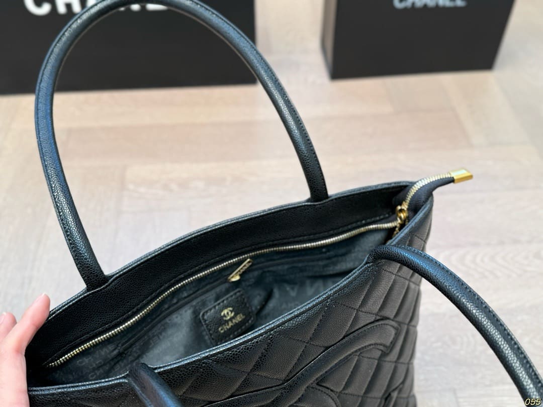 Chanel Medallion Tote Quilted Caviar