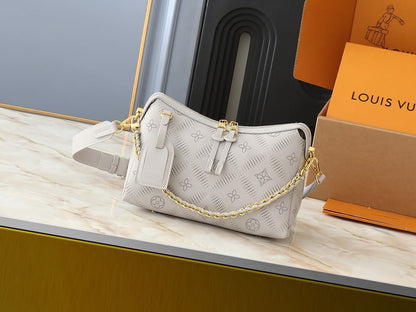 Louis Vuitton M13157 Hand It All PM