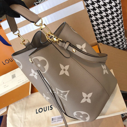 Louis Vuitton M45555 NéoNoé MM