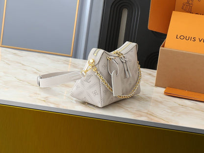 Louis Vuitton M13157 Hand It All PM