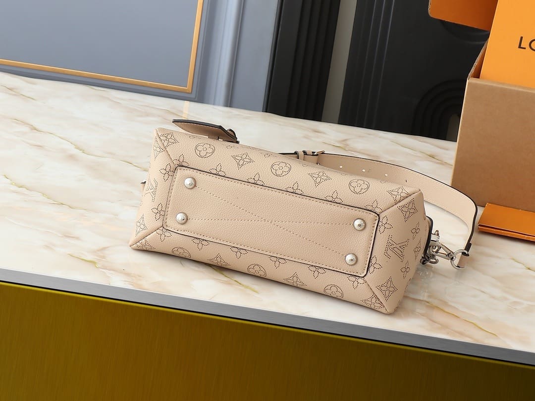 Louis Vuitton M24255 Hand It All PM