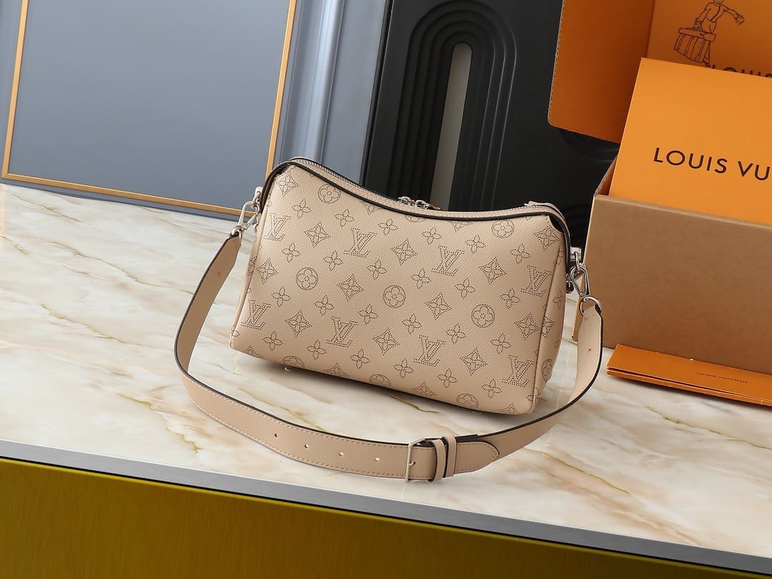 Louis Vuitton M24255 Hand It All PM