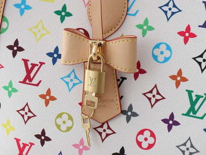 Louis Vuitton M13079 LV x TM OnTheGo MM