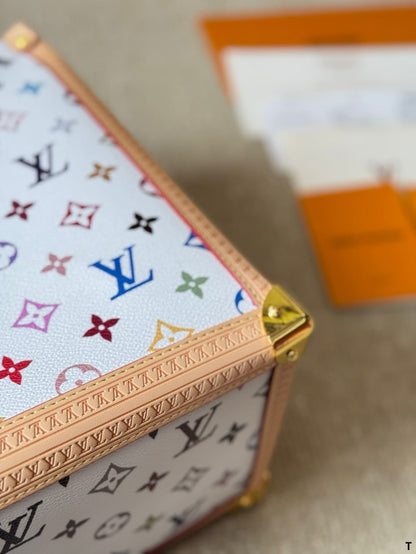 Louis Vuitton M13079 LV x TM OnTheGo MM