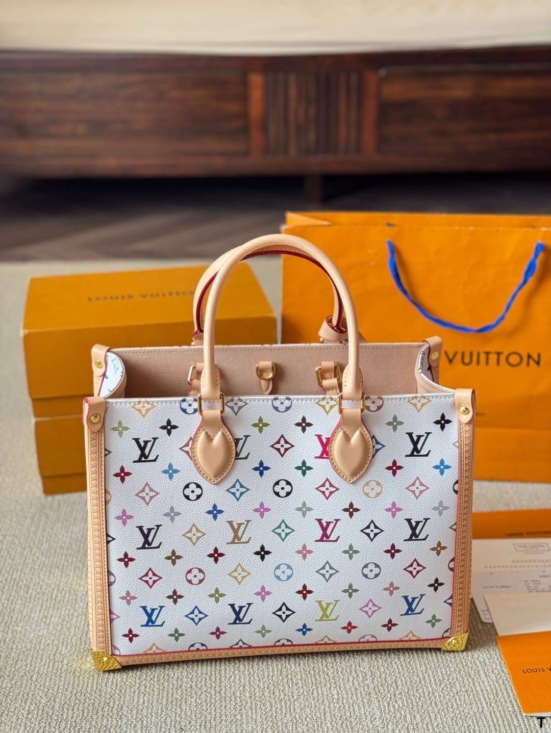 Louis Vuitton M13079 LV x TM OnTheGo MM