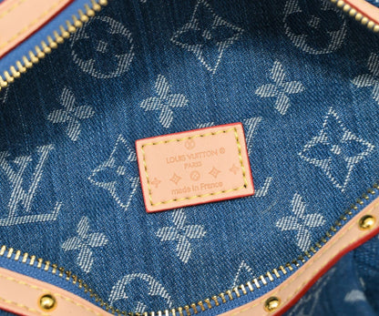 Louis Vuitton M46837 Remix High Rise