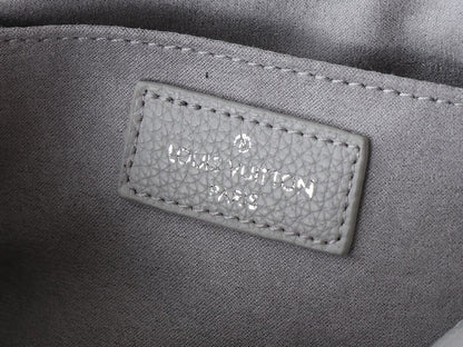 Louis Vuitton M14213 OnTheGo East West
