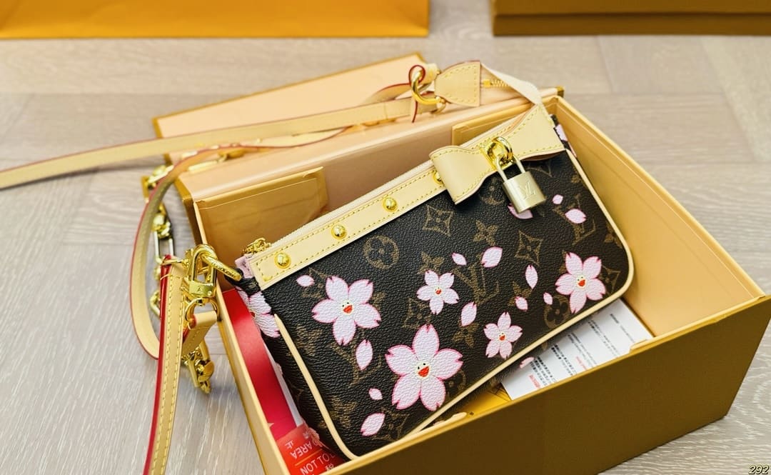 Louis Vuitton M13666 LV x TM POCHETTE ACCESSOIRES