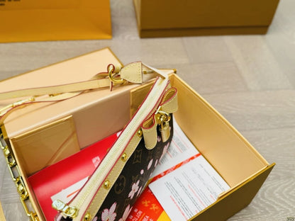 Louis Vuitton M13666 LV x TM POCHETTE ACCESSOIRES