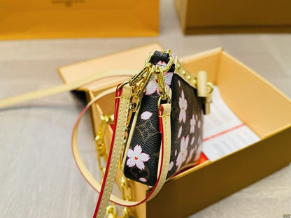 Louis Vuitton M13666 LV x TM POCHETTE ACCESSOIRES