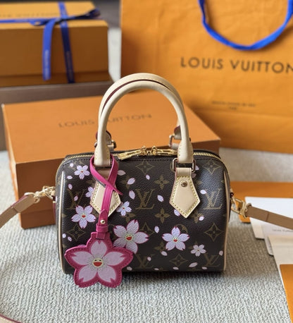 Louis Vuitton M14174 LV x TM SPEEDY BANDOULIÈRE 25