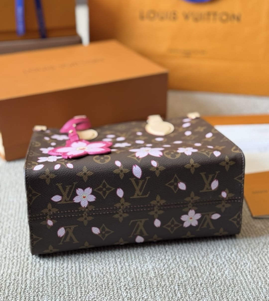 Louis Vuitton M13269 LV x TM OnTheGo PM