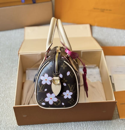 Louis Vuitton M14174 LV x TM SPEEDY BANDOULIÈRE 25