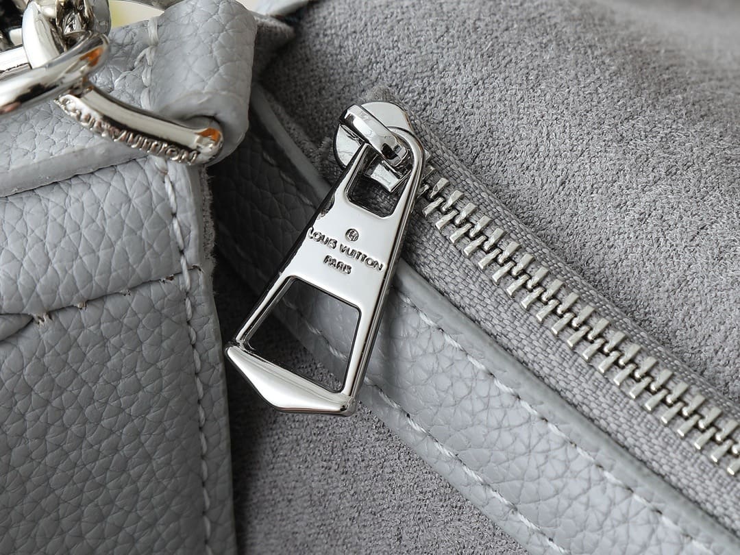 Louis Vuitton M14214 Diane