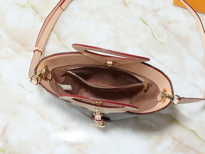 Louis Vuitton M14680 Rivage BB