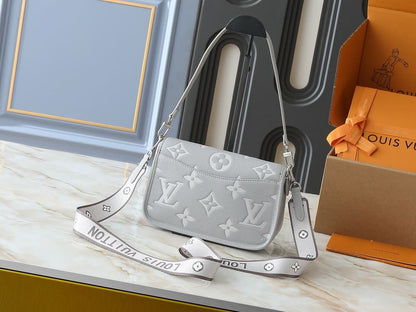 Louis Vuitton M14214 Diane