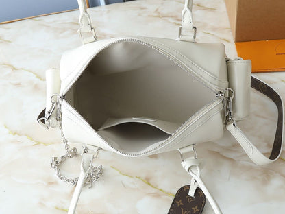 Louis Vuitton M12965 Speedy Cargo Vibe