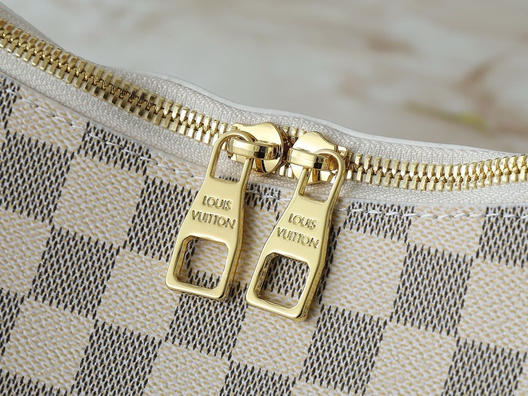 Louis Vuitton N00126 Slouchy MM