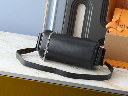 Louis Vuitton M12934 Speedy Cargo Vibe