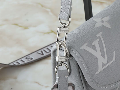 Louis Vuitton M14214 Diane