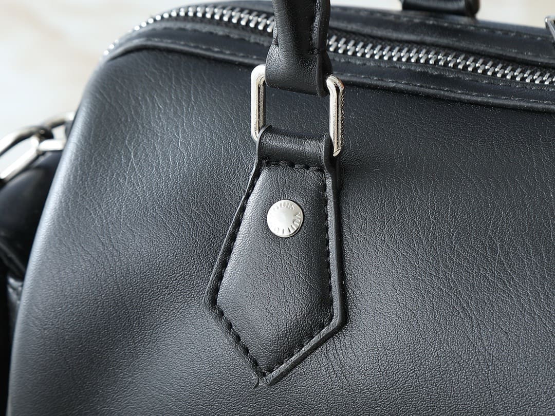 Louis Vuitton M12934 Speedy Cargo Vibe