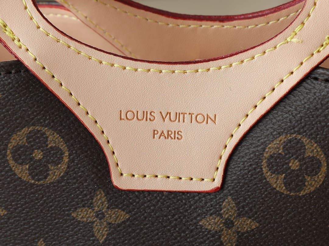 Louis Vuitton M14680 Rivage BB