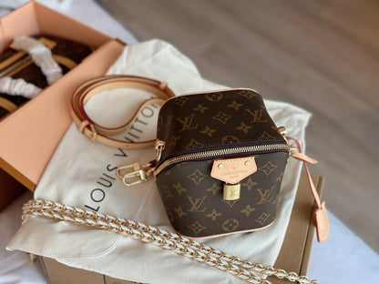 Louis Vuitton M47096 Just In Case