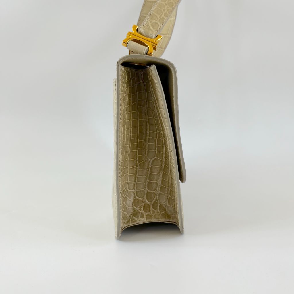 Kwanpen crocodile leather beige shoulder flap bag