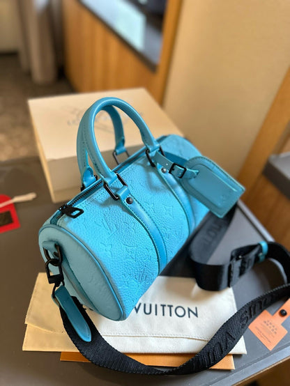 Louis Vuitton M11996 Keepall Bandoulière 25