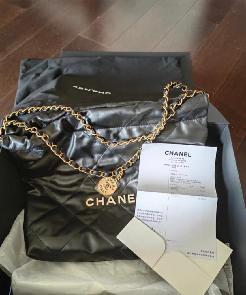 iCHANEL 22 Small Handbag-Hobo Bags -Black