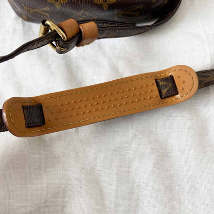 Louis Vuitton Amazone Crossbody Bag in Monogram Canvas