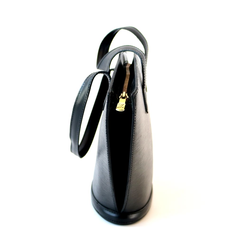 Louis Vuitton black epic leather Saint Jacques PM shoulder bag