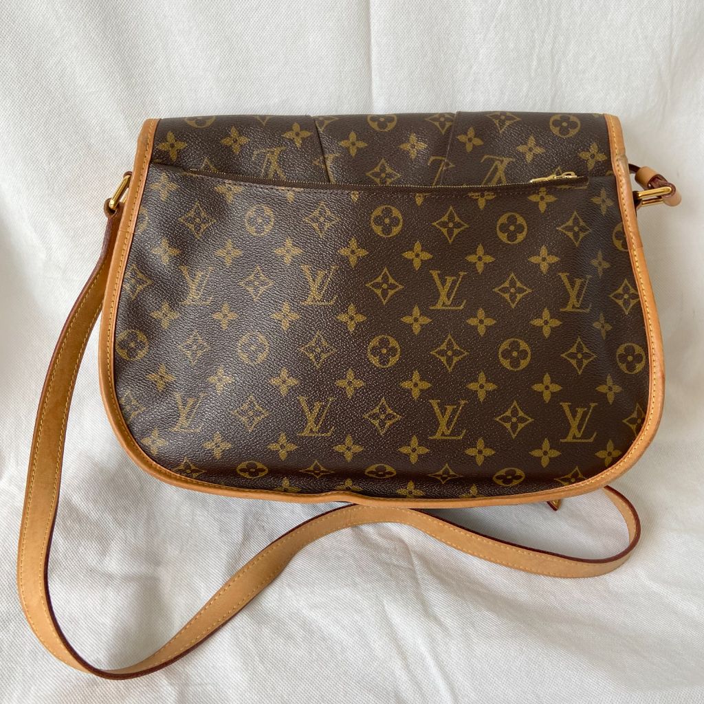 Louis Vuitton Menilmontant MM Messenger Bag