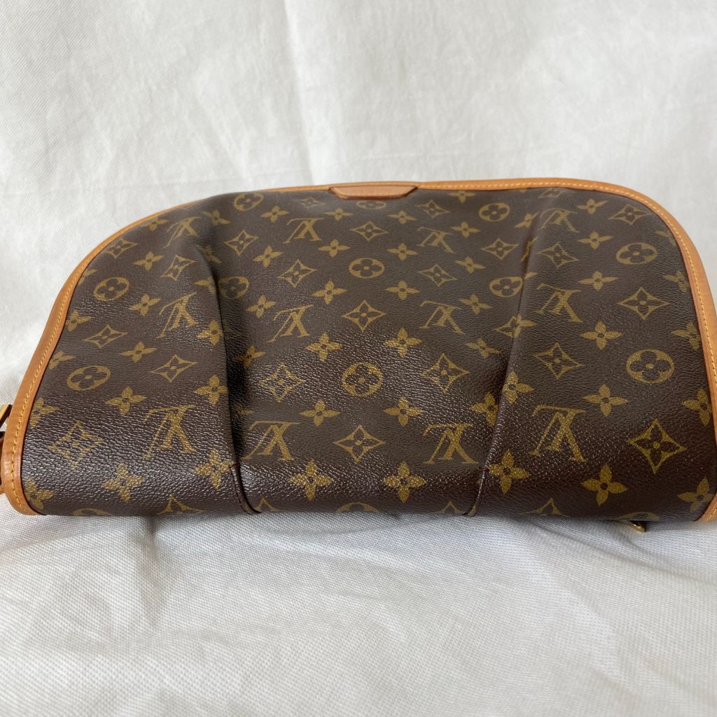 Louis Vuitton Menilmontant MM Messenger Bag