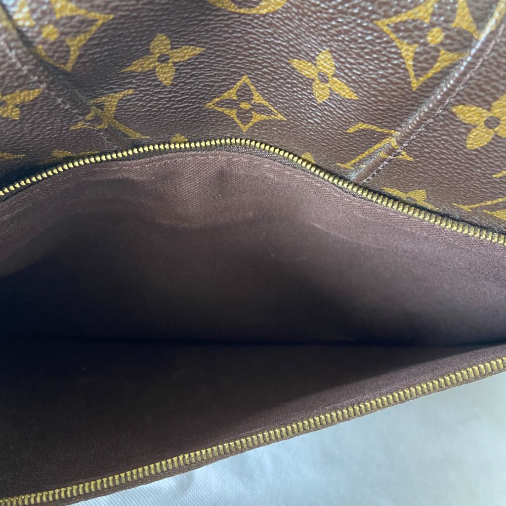 Louis Vuitton Menilmontant MM Messenger Bag