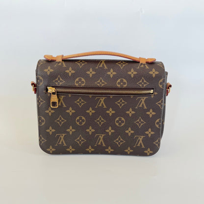 Louis Vuitton Monogram Canvas Pochette Metis Bag