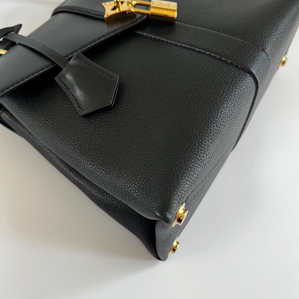 Louis Vuitton Rose Des Vents Black Leather PM Bag