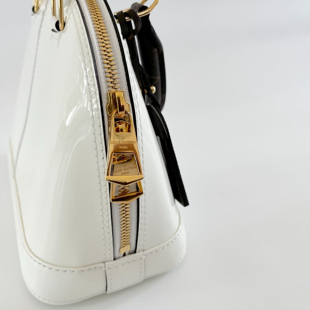 Louis Vuitton Vernis White Alma BB Bag