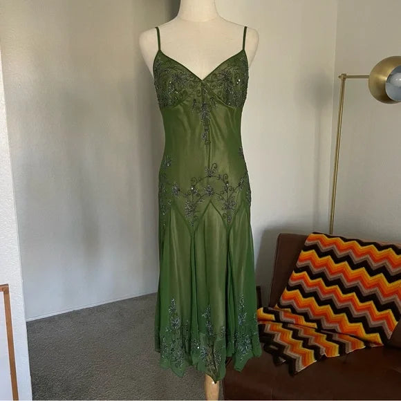 Green Vintage Fashion Elegant Exquisite Beaded Long Chiffon Suspender Dress Floral Embroidery Ball Gown Evening Gown Party Dress Prom Gown gh3720