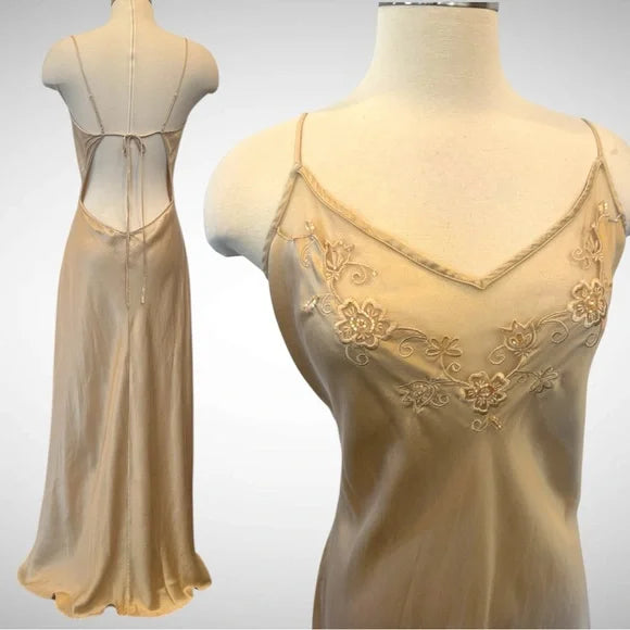 Champagne Victorian Style Exquisite Floral Embroidery Beading Spaghetti Strap Backless Long Satin Ball Gown Evening Dress Party Dress gh3924