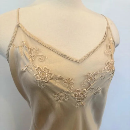 Champagne Victorian Style Exquisite Floral Embroidery Beading Spaghetti Strap Backless Long Satin Ball Gown Evening Dress Party Dress gh3924