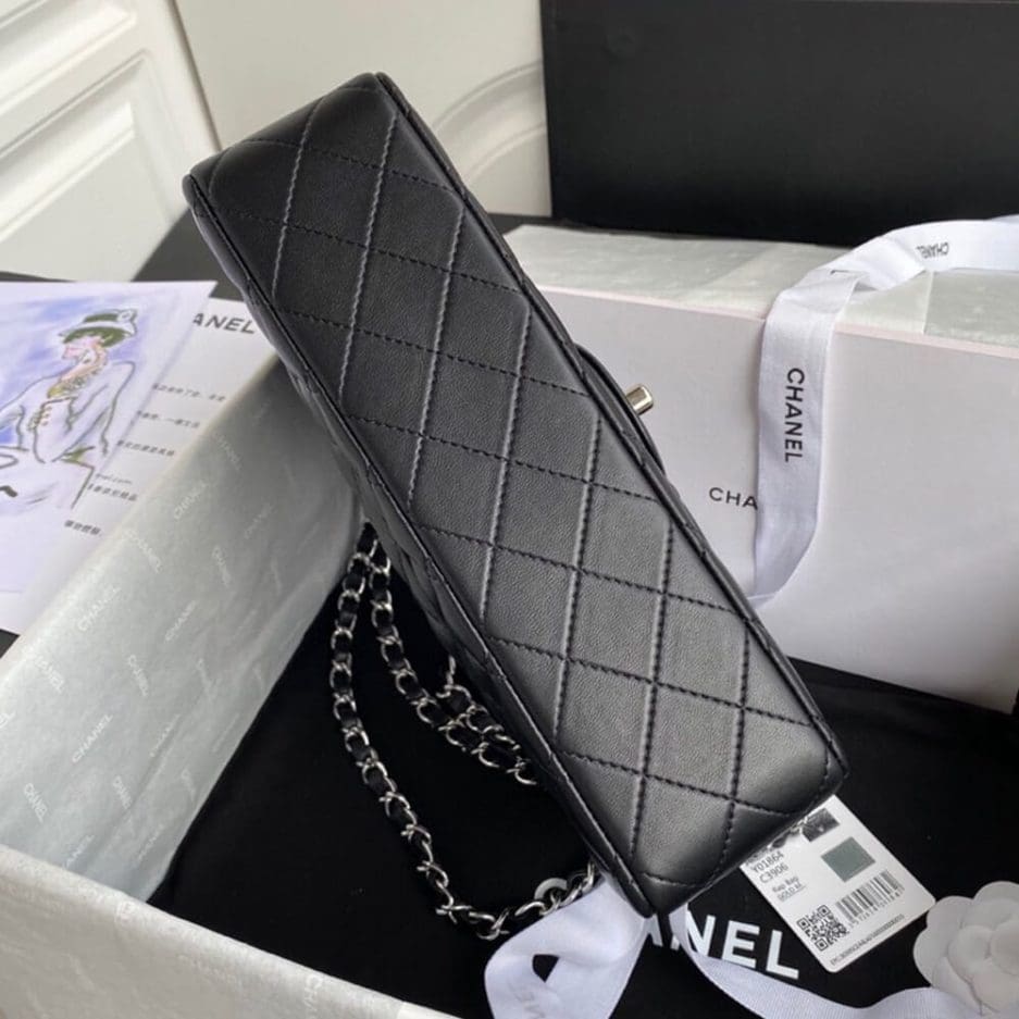 CHANEL CLASSIC HANDBAG Lambskin & Silver Metal